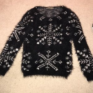 Finn&Clover Black&White Snowflake Sweater Size S